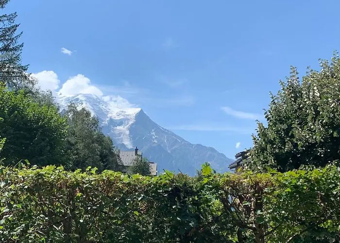 Lejlighed 2-Bedroom Chamonix Apartment - Mont Blanc Views, Near Flagere Ski Lift *